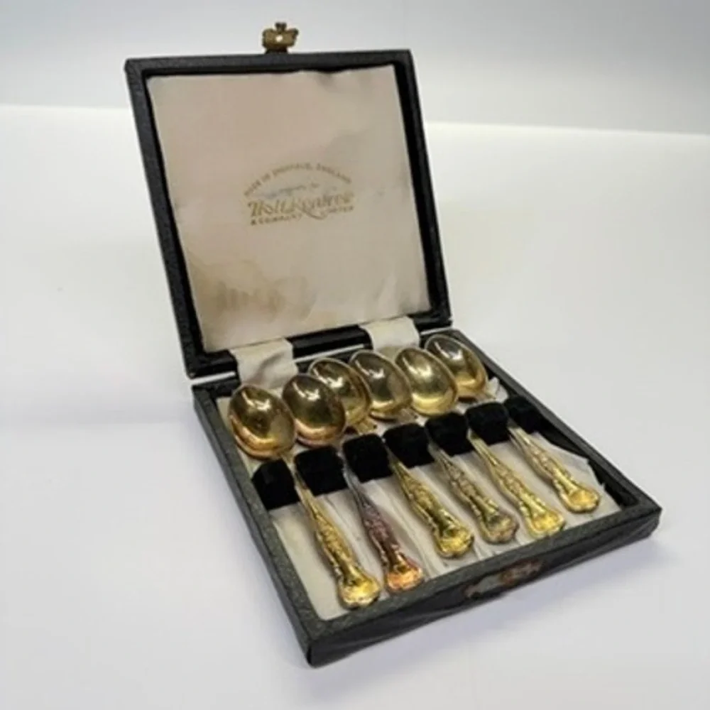 Holt Renfrew Sheffield England Vintage Silver Plate Spoons Set of 6‎ with Case
